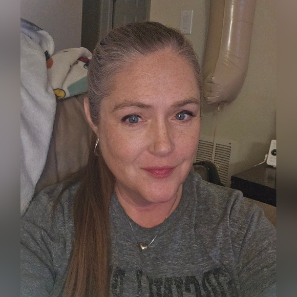 Meet your Posher, Shalina - Picture 1 of 1